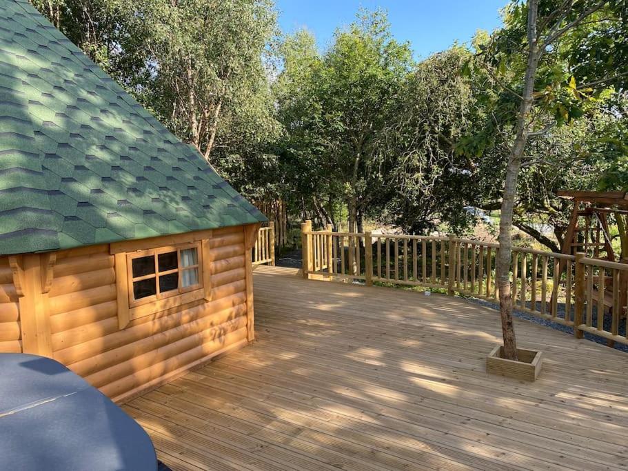 Craigshannoch Luxury 1 Bed Woodland Hot Tub