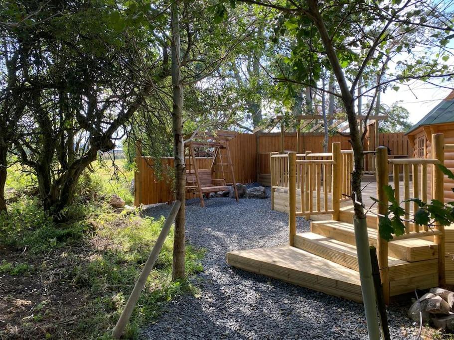 Craigshannoch Luxury 1 Bed Woodland Hot Tub Apartment *